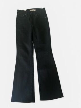 Levi’s 725 High Rise Bootcut Jeans